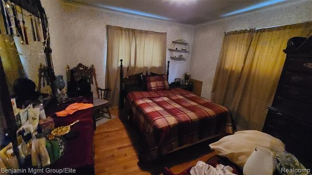 3900 Norwood Drive, Trenton, MI 48183