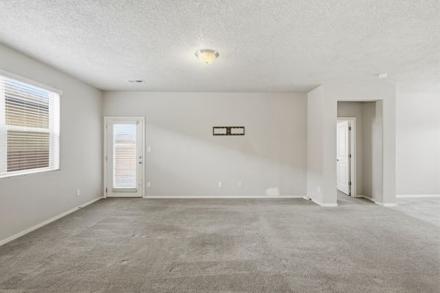 6923 Silver Moon Road NW, Albuquerque, NM 87114