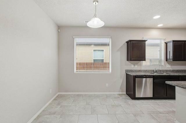 6923 Silver Moon Road NW, Albuquerque, NM 87114