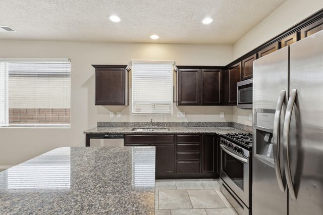 6923 Silver Moon Road NW, Albuquerque, NM 87114