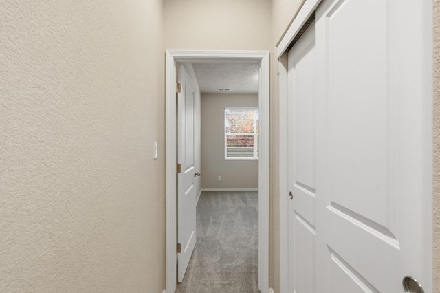 6923 Silver Moon Road NW, Albuquerque, NM 87114