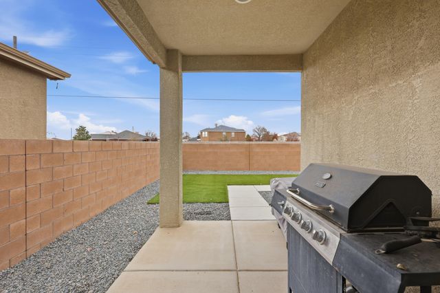 6923 Silver Moon Road NW, Albuquerque, NM 87114