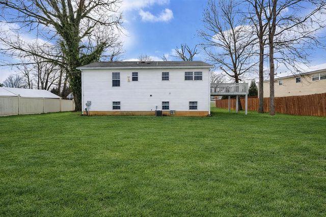 5957 PLANTATION RD, Roanoke, VA 24019