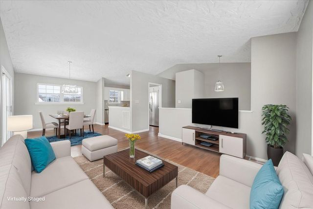 5957 PLANTATION RD, Roanoke, VA 24019