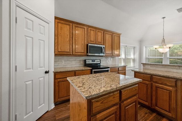 1020 Laurel Oak Drive, Flower Mound, TX 75028