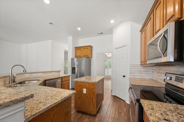 1020 Laurel Oak Drive, Flower Mound, TX 75028