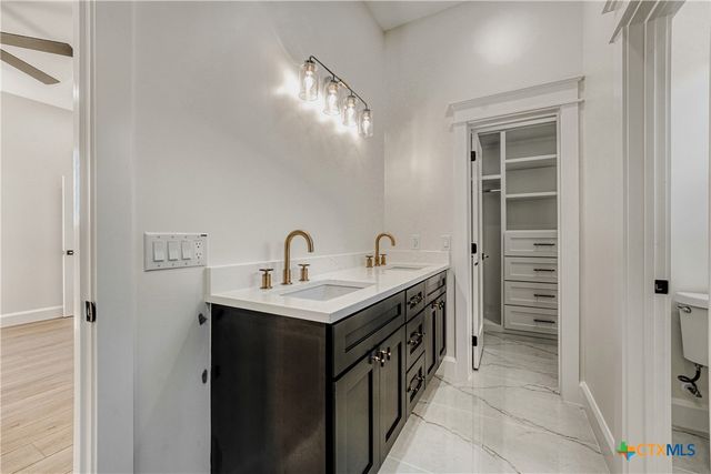 406 E Carrie Manor Street, Manor, TX 78653