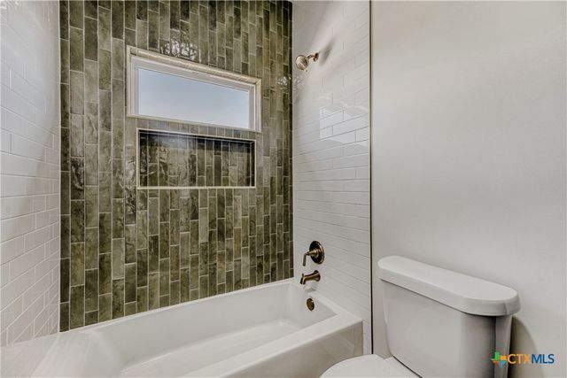 406 E Carrie Manor Street, Manor, TX 78653