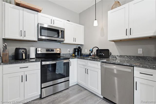 1241 E Woodward Heights Boulevard, Hazel Park, MI 48030