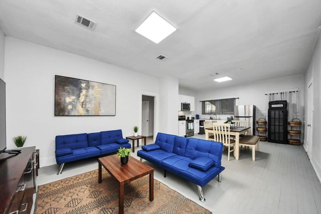 4409 Brady Street, Houston, TX 77011