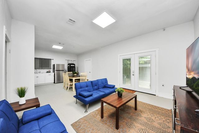 4409 Brady Street, Houston, TX 77011