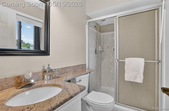 54524 Pocahontas Drive, Shelby Twp, MI 48315