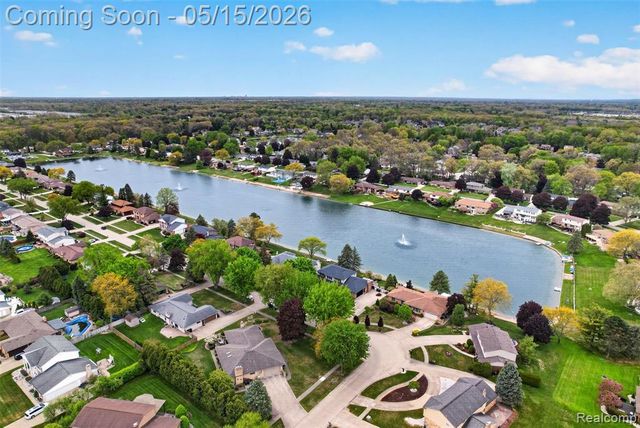 54524 Pocahontas Drive, Shelby Twp, MI 48315