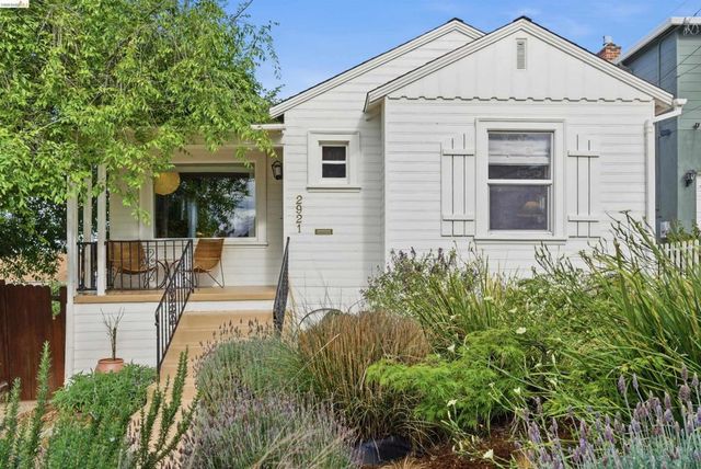 2921 Parker Ave, Oakland, CA 94605