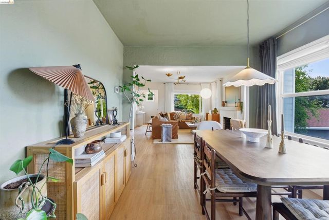 2921 Parker Ave, Oakland, CA 94605