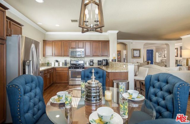 43150 28th Street, Lancaster, CA 93536