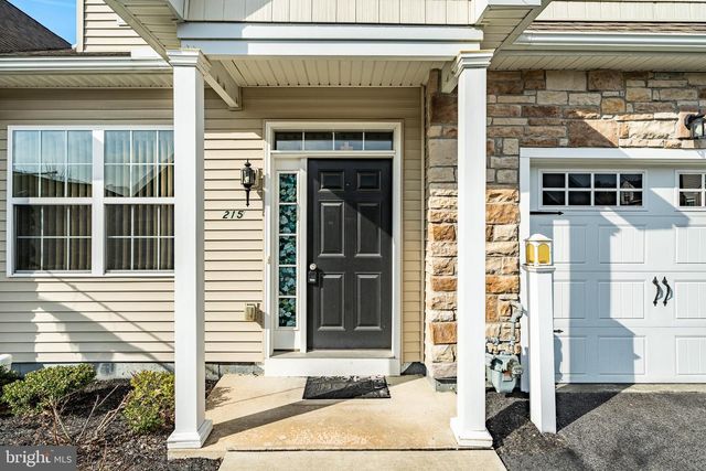 215 ROSE VIEW DR, West Grove, PA 19390