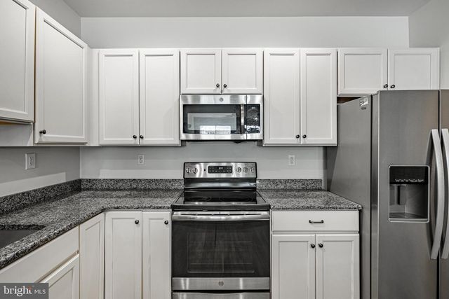 215 ROSE VIEW DR, West Grove, PA 19390