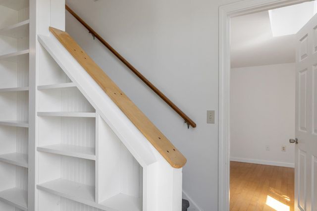 300 Main St Apt 5, Burlington, VT 05401