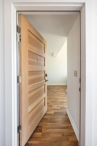 300 Main St Apt 5, Burlington, VT 05401