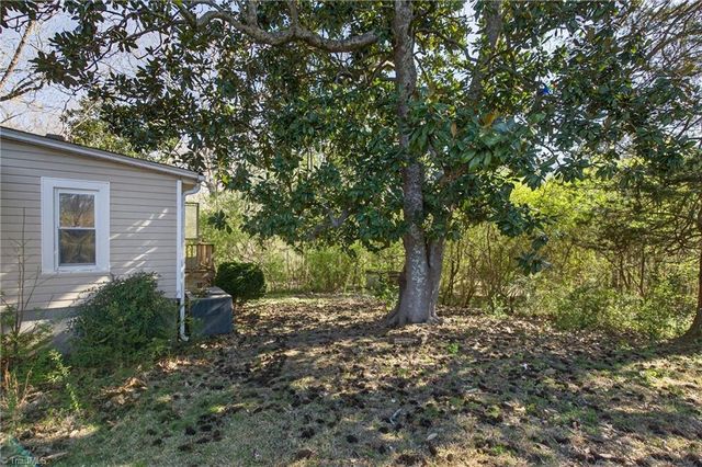 1576 Center Cross Church Road, Asheboro, NC 27205