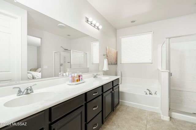 3366 W Fledgling Drive, Marana, AZ 85658