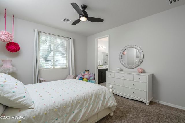 3366 W Fledgling Drive, Marana, AZ 85658