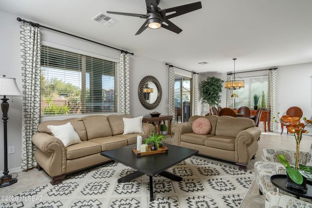 3366 W Fledgling Drive, Marana, AZ 85658