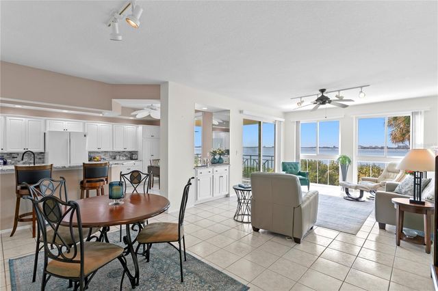 4717 DOLPHIN CAY LANE S 203, St Petersburg, FL 33711