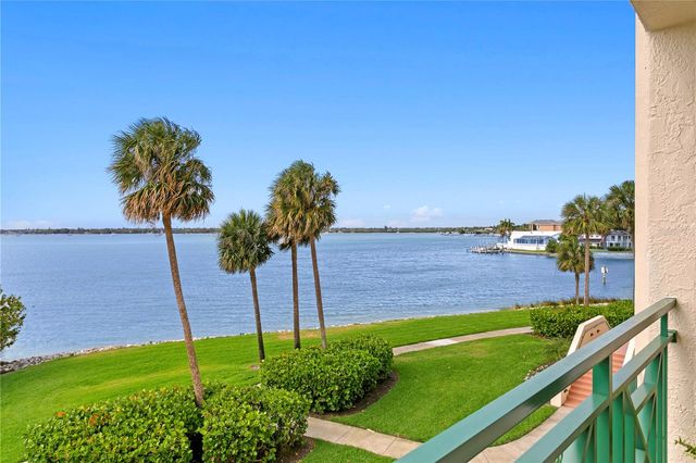 4717 DOLPHIN CAY LANE S 203, St Petersburg, FL 33711