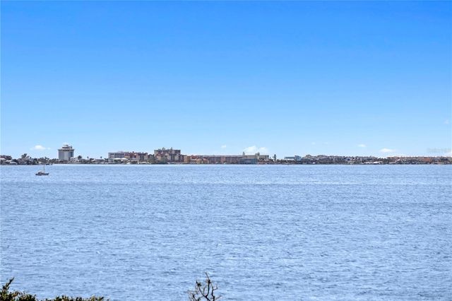 4717 DOLPHIN CAY LANE S 203, St Petersburg, FL 33711