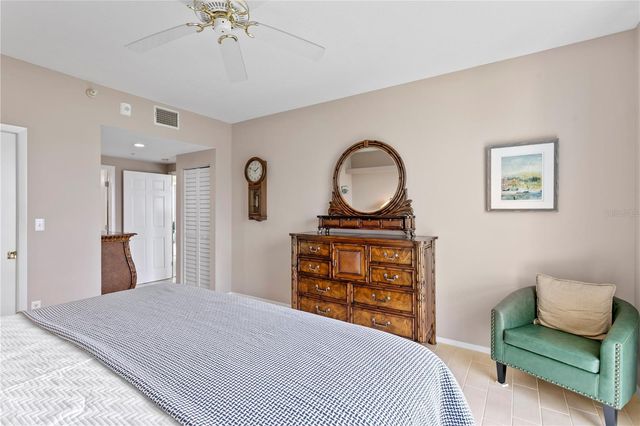 4717 DOLPHIN CAY LANE S 203, St Petersburg, FL 33711