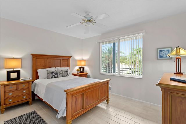 4717 DOLPHIN CAY LANE S 203, St Petersburg, FL 33711