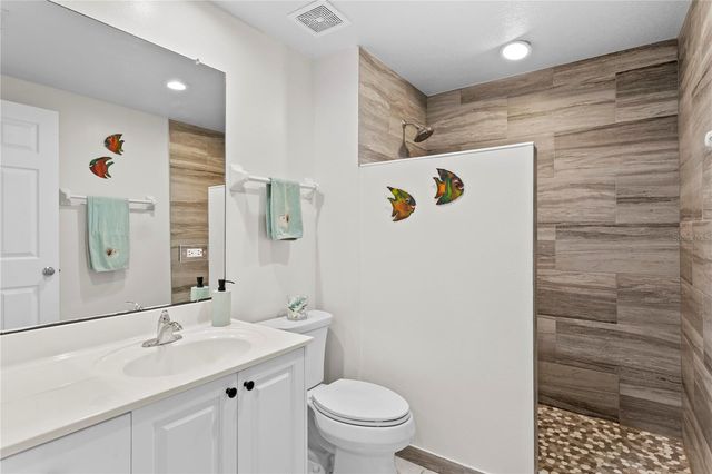 4717 DOLPHIN CAY LANE S 203, St Petersburg, FL 33711