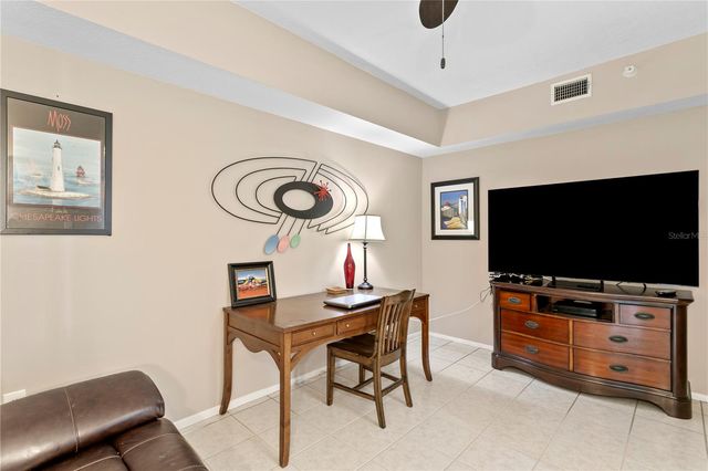 4717 DOLPHIN CAY LANE S 203, St Petersburg, FL 33711