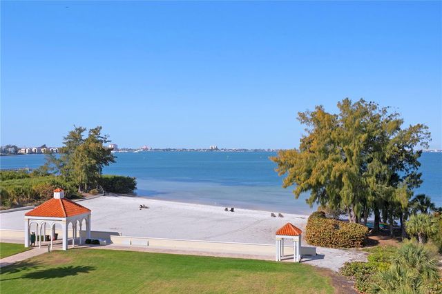 4717 DOLPHIN CAY LANE S 203, St Petersburg, FL 33711