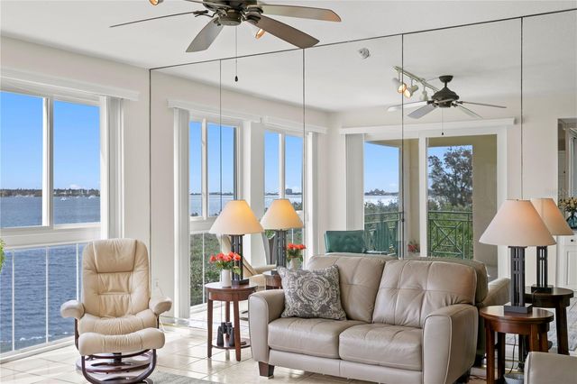 4717 DOLPHIN CAY LANE S 203, St Petersburg, FL 33711