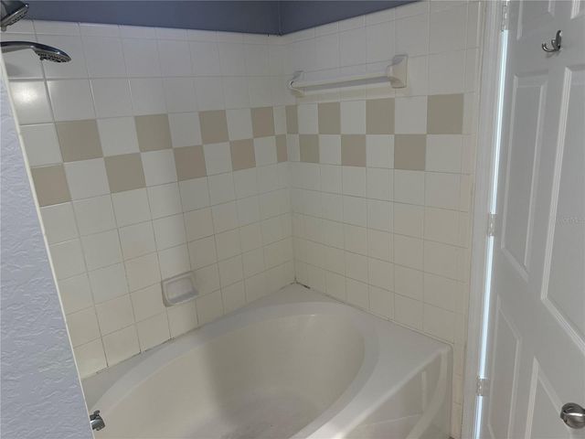 5601 ROSEHILL ROAD 201, Sarasota, FL 34233