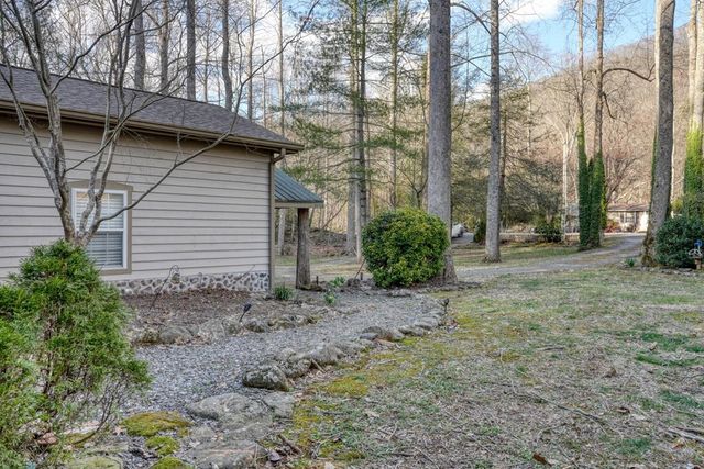 4868 Swallows Creek Road, Hiawassee, GA 30546