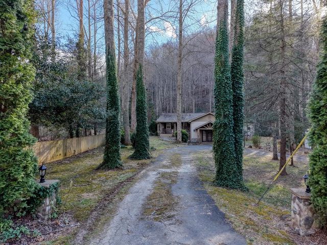 4868 Swallows Creek Road, Hiawassee, GA 30546