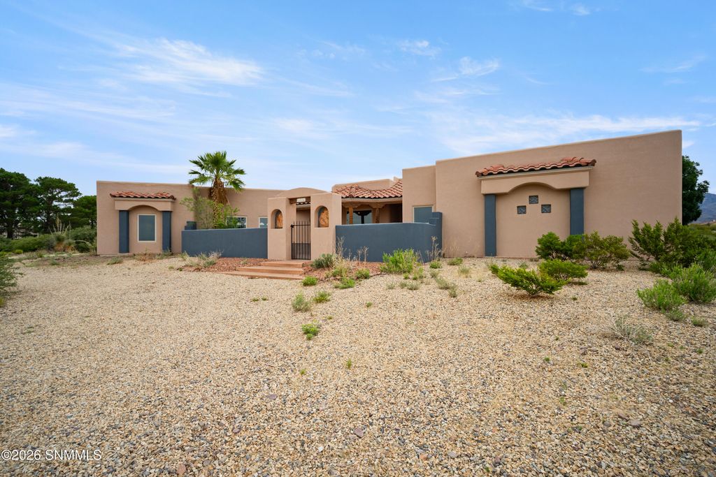5073 Cueva Mine Trail, Las Cruces, NM 88011
