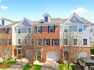 221 Faulk Dr, Marshall, PA 15086