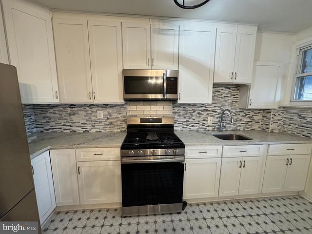 1636 FORT DAVIS PL SE, Washington, DC 20020