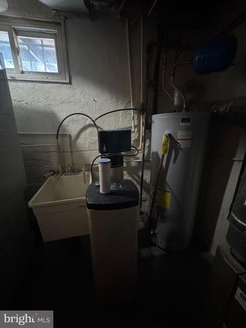 1636 FORT DAVIS PL SE, Washington, DC 20020