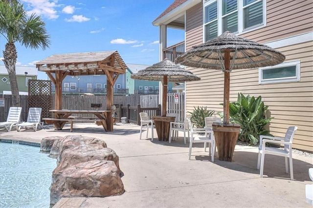 1813 S 11th St 202, Port Aransas, TX 78373