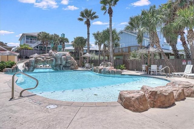 1813 S 11th St 202, Port Aransas, TX 78373