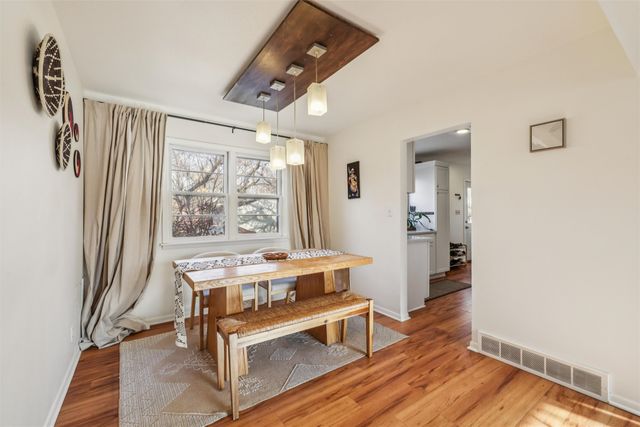 4315 Urbandale Avenue, Des Moines, IA 50310