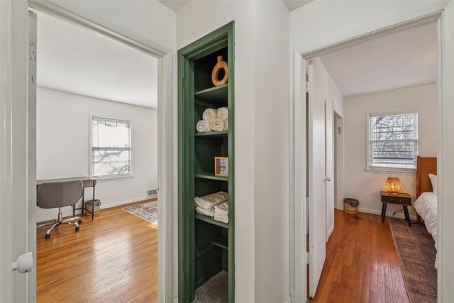 4315 Urbandale Avenue, Des Moines, IA 50310