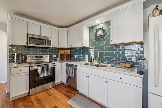 4315 Urbandale Avenue, Des Moines, IA 50310