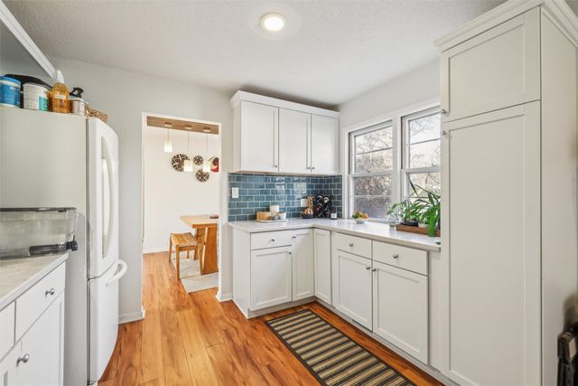 4315 Urbandale Avenue, Des Moines, IA 50310